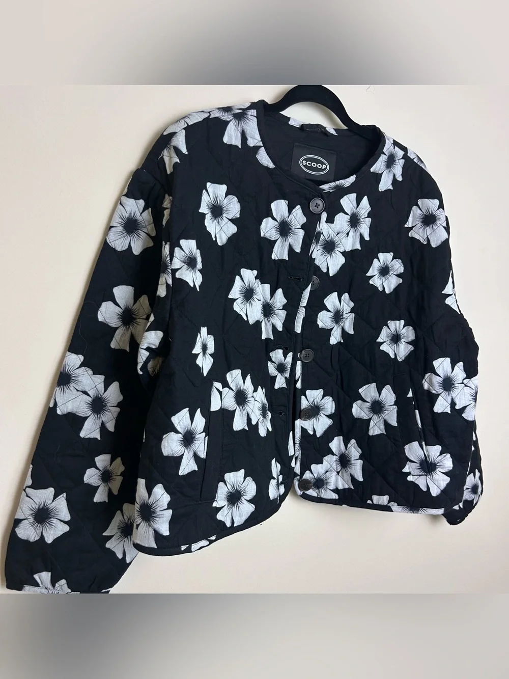 SCOOP Women’s XL Cotton Floral Print Quilted Jacket Black/White Floral NWT